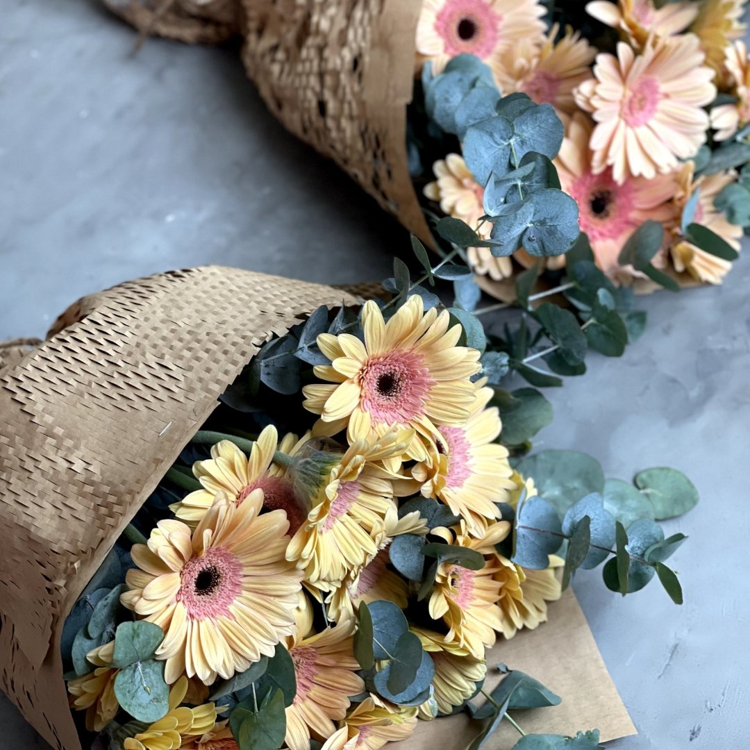 Gerberas Bouquet - Happy Bunch Malaysia (1102420U)